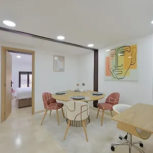 Le 185 - Charme Et Tranquillite Au Coeur D'avignon , Avignon France